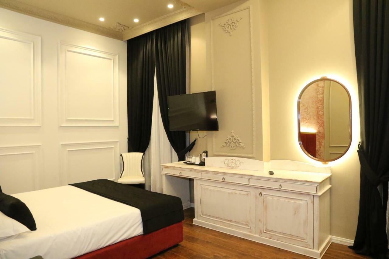 Hotel Kloest Durrës Buitenkant foto